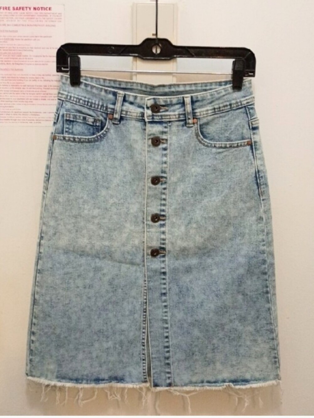 Front-buttoms  Light Wash Denim Skirt